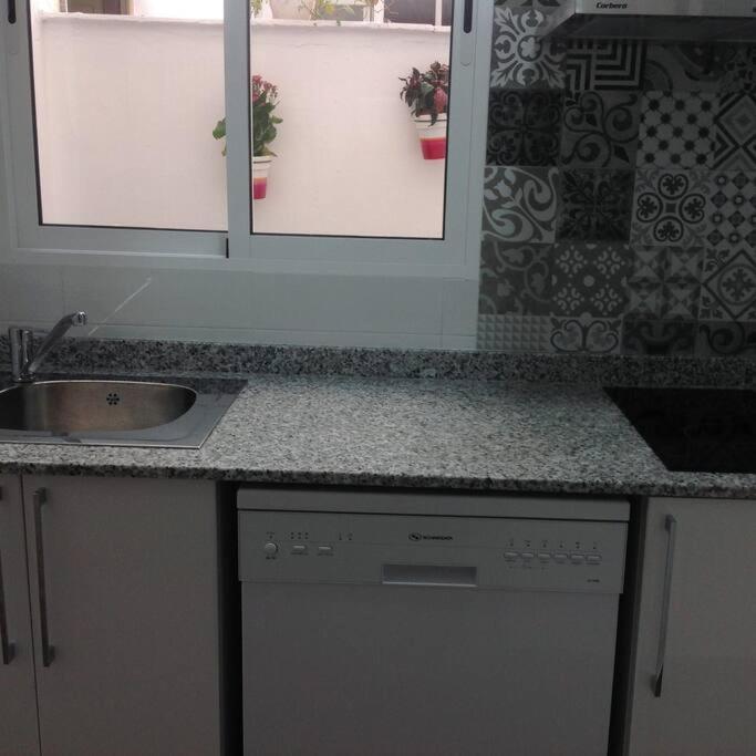 Apartmán Oceanografico, Playa, Puerto Juanjo Valencie Exteriér fotografie